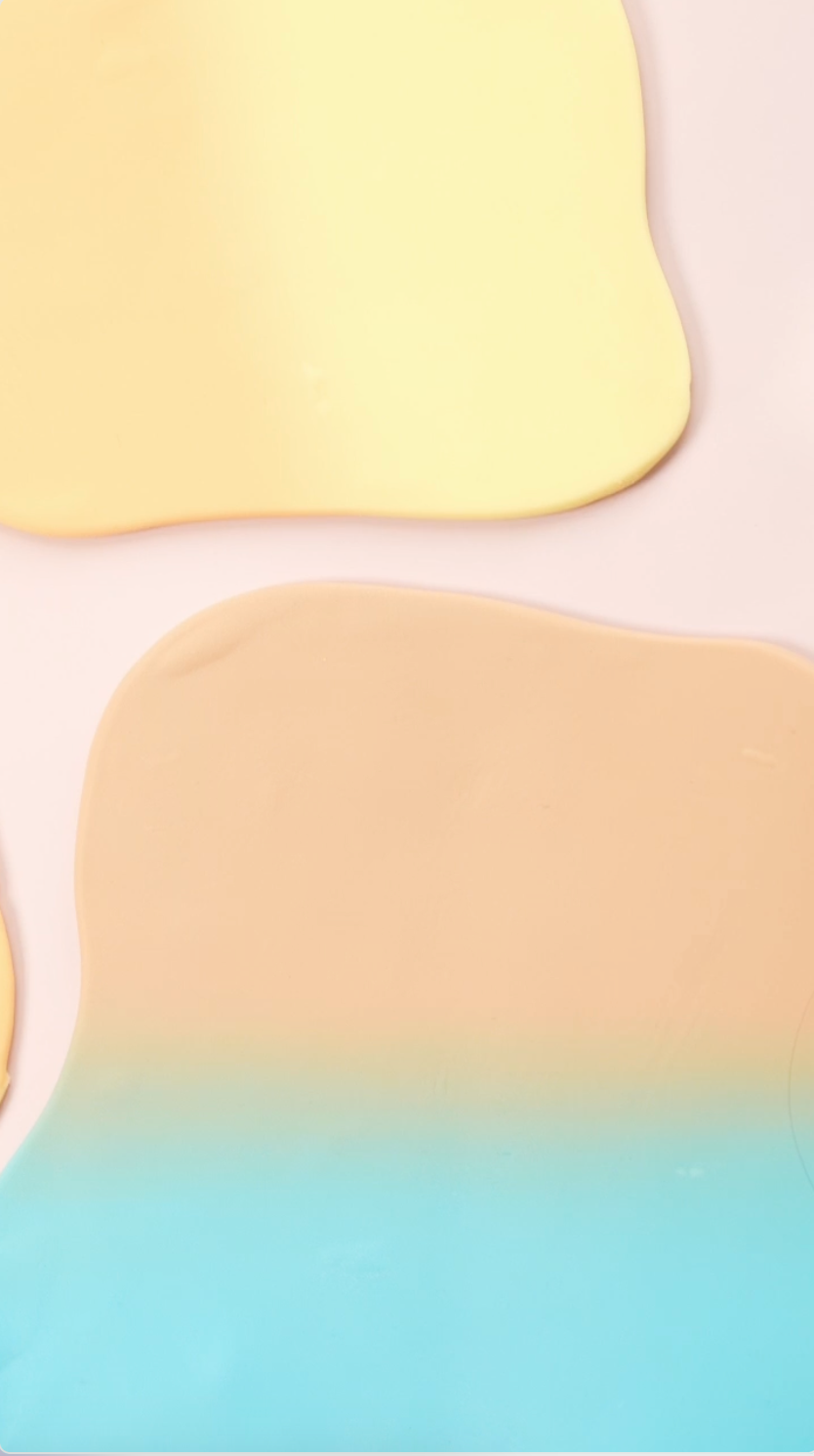 Video Tutorial: How to Colour, Ombre & Marble Fondant