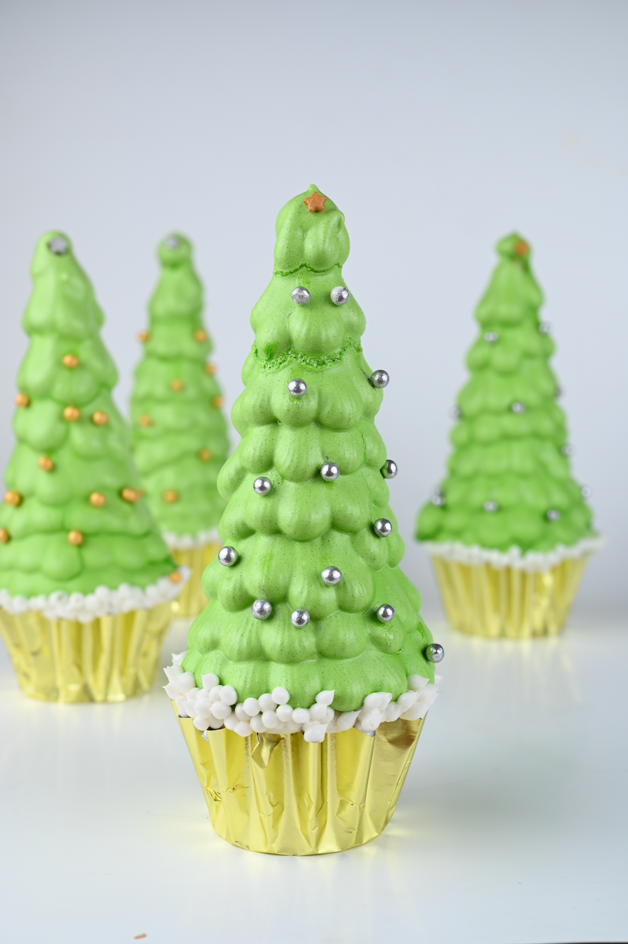 Colour Mill Aqua Blend Christmas Tree cupcakes 