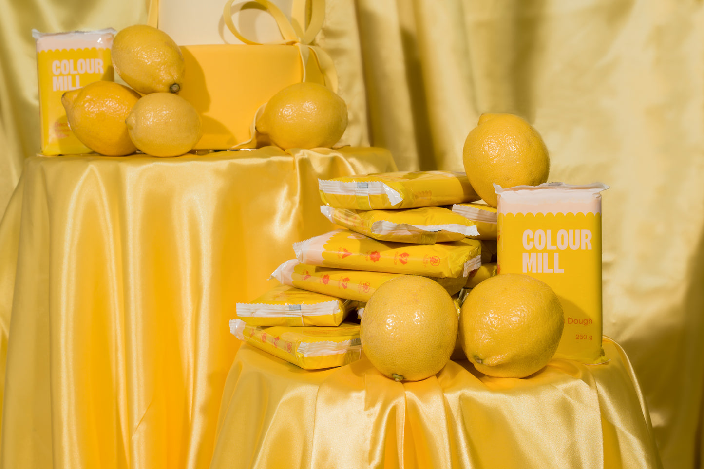 Colour Mill Decorators Dough fondant yellow