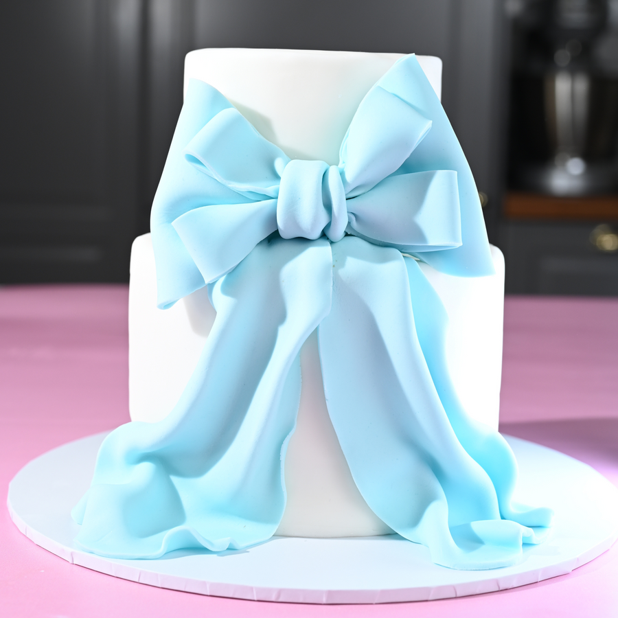 From Dough to Bow: A Sweet Guide to Fondant Perfection