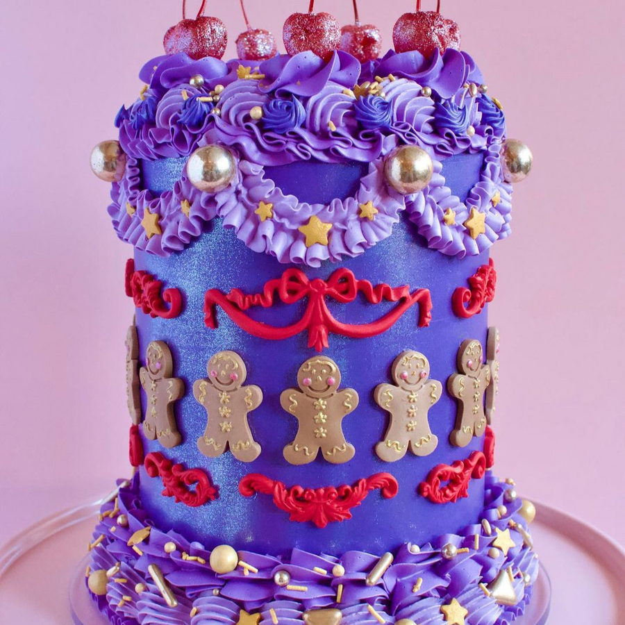 Colour Mill x @bowmenkitchen Christmas cake 