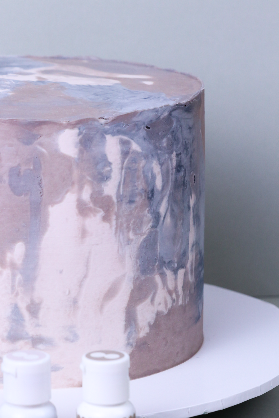 Colour mill oil based food colouring Concrete, Taupe and Pebble