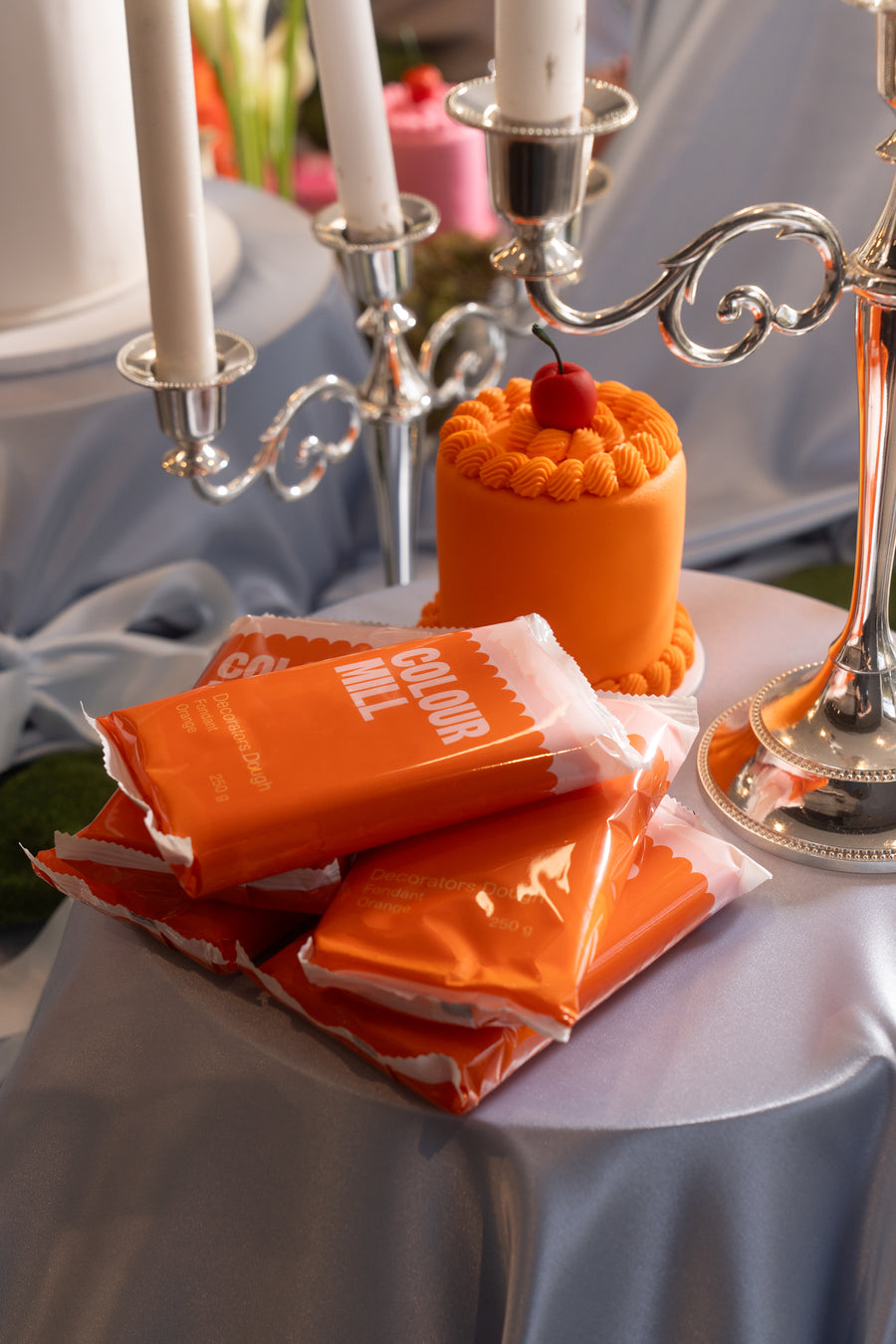 Colour Mill Decorators Dough fondant orange
