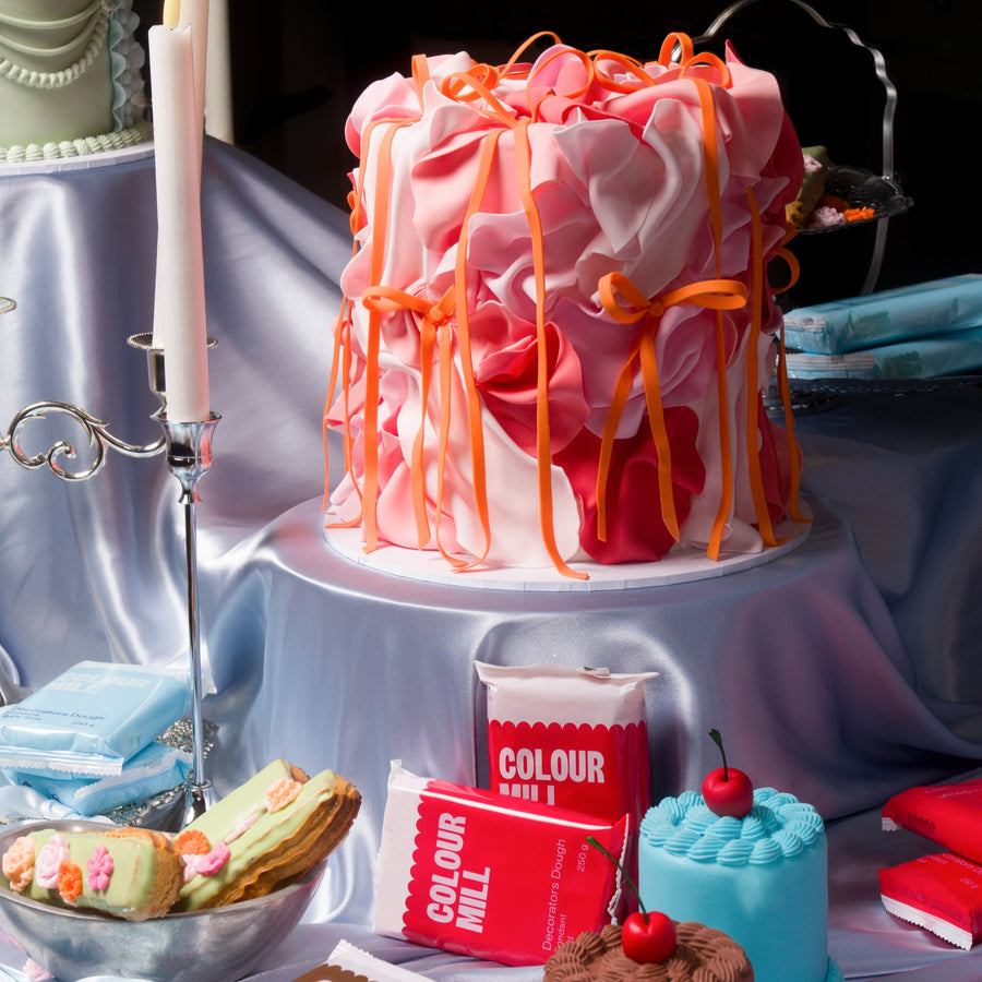 Colour Mill Decorators Dough fondant Red 