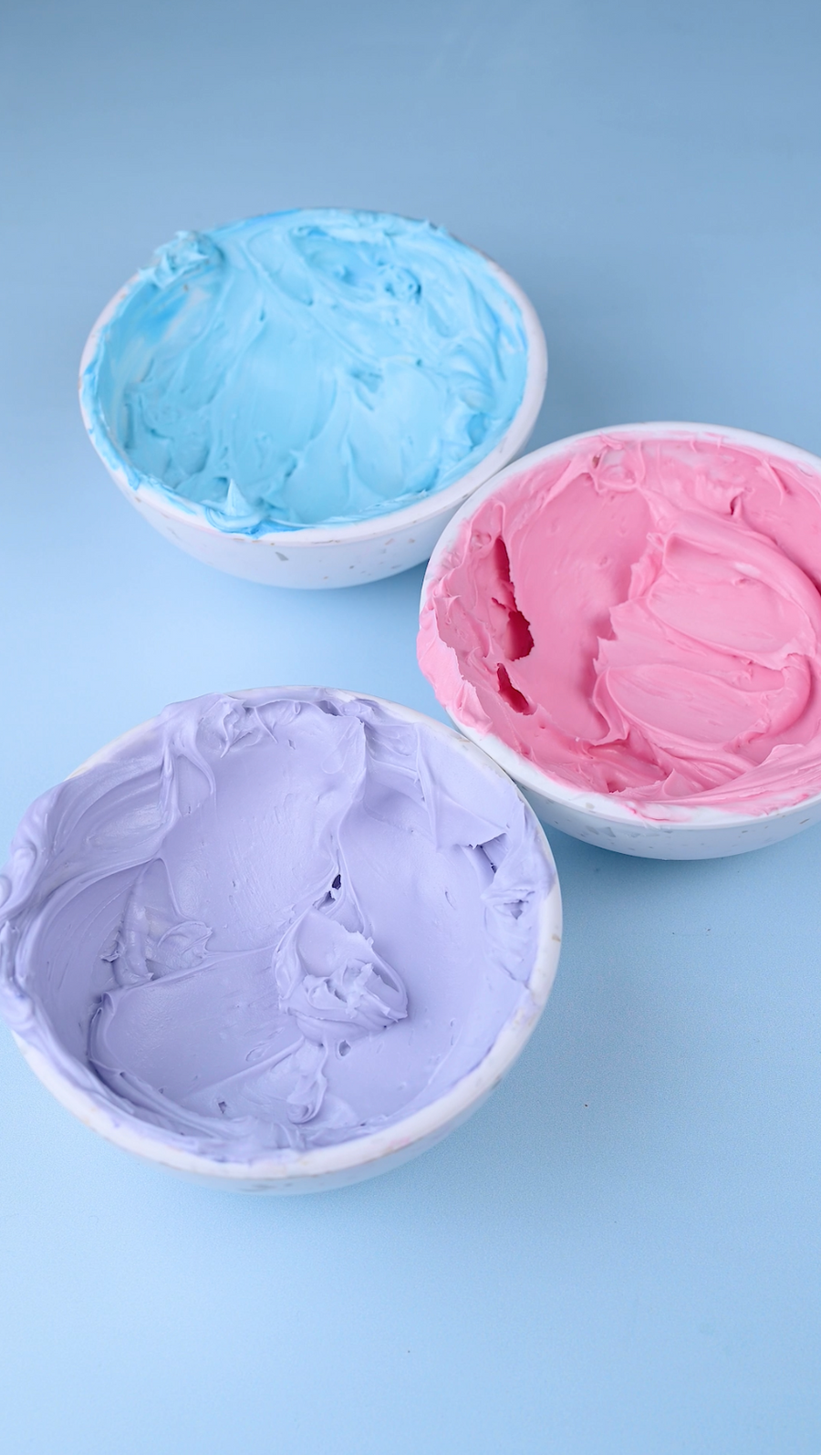 Colour Mill Coloured Gloss Frost for Mini Pastel Easter Cakes 