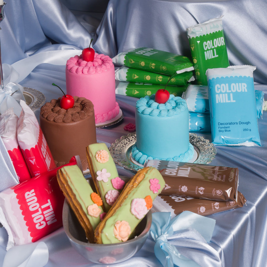 Colour Mill Decorators Dough fondant Sky Blue 